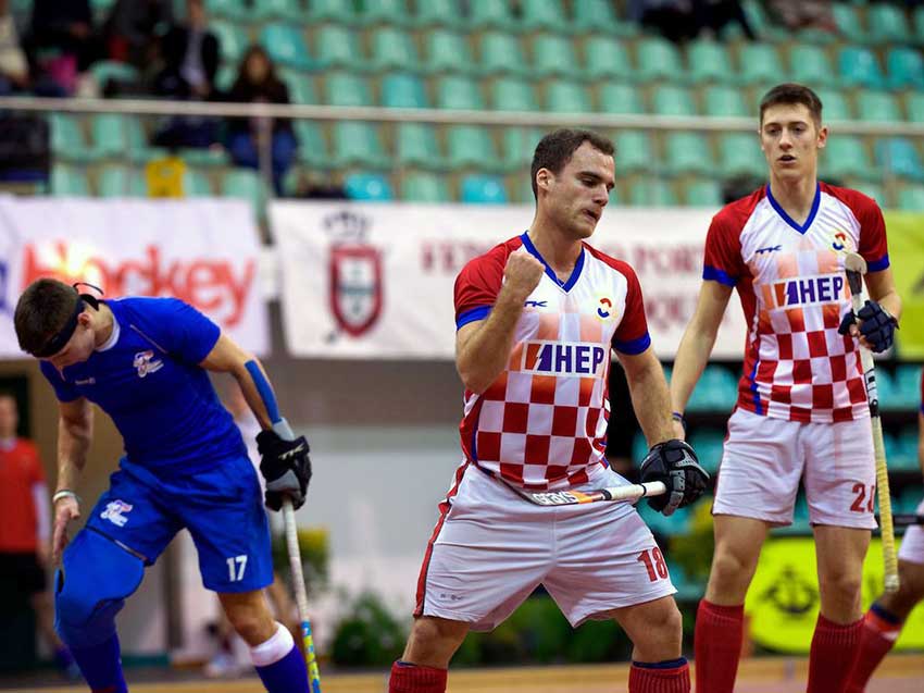 anze-fujs-indoor-hockey